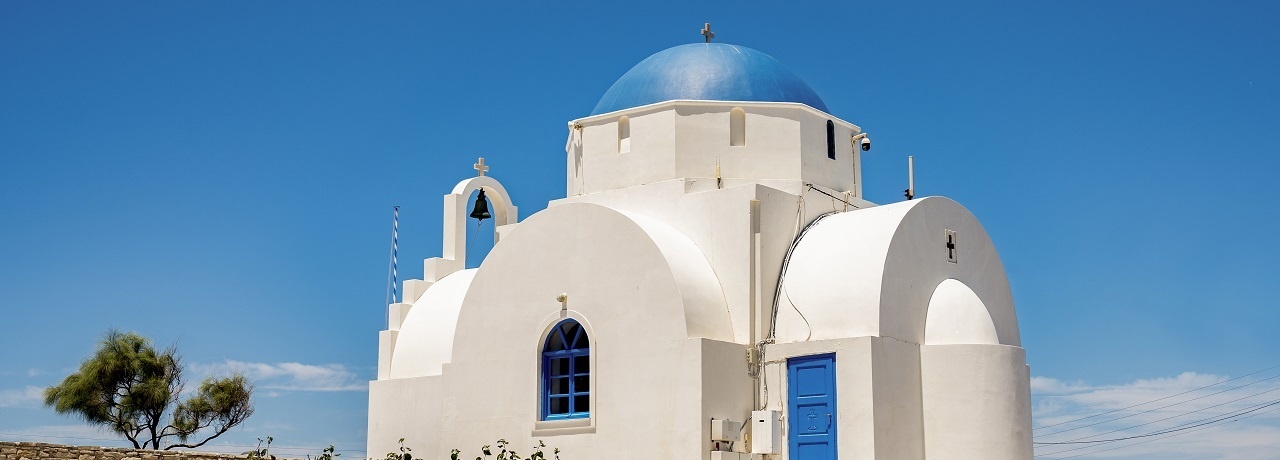 Eine Weißblaue Kirche in Griechenland.