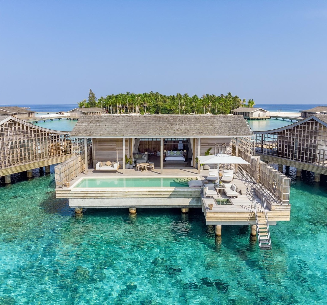 Unterkunft mit Pool am Meer.