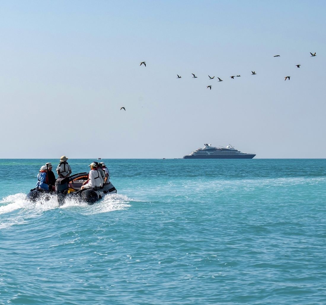 mit dem Zodiak zurück auf die Ponant Yacht