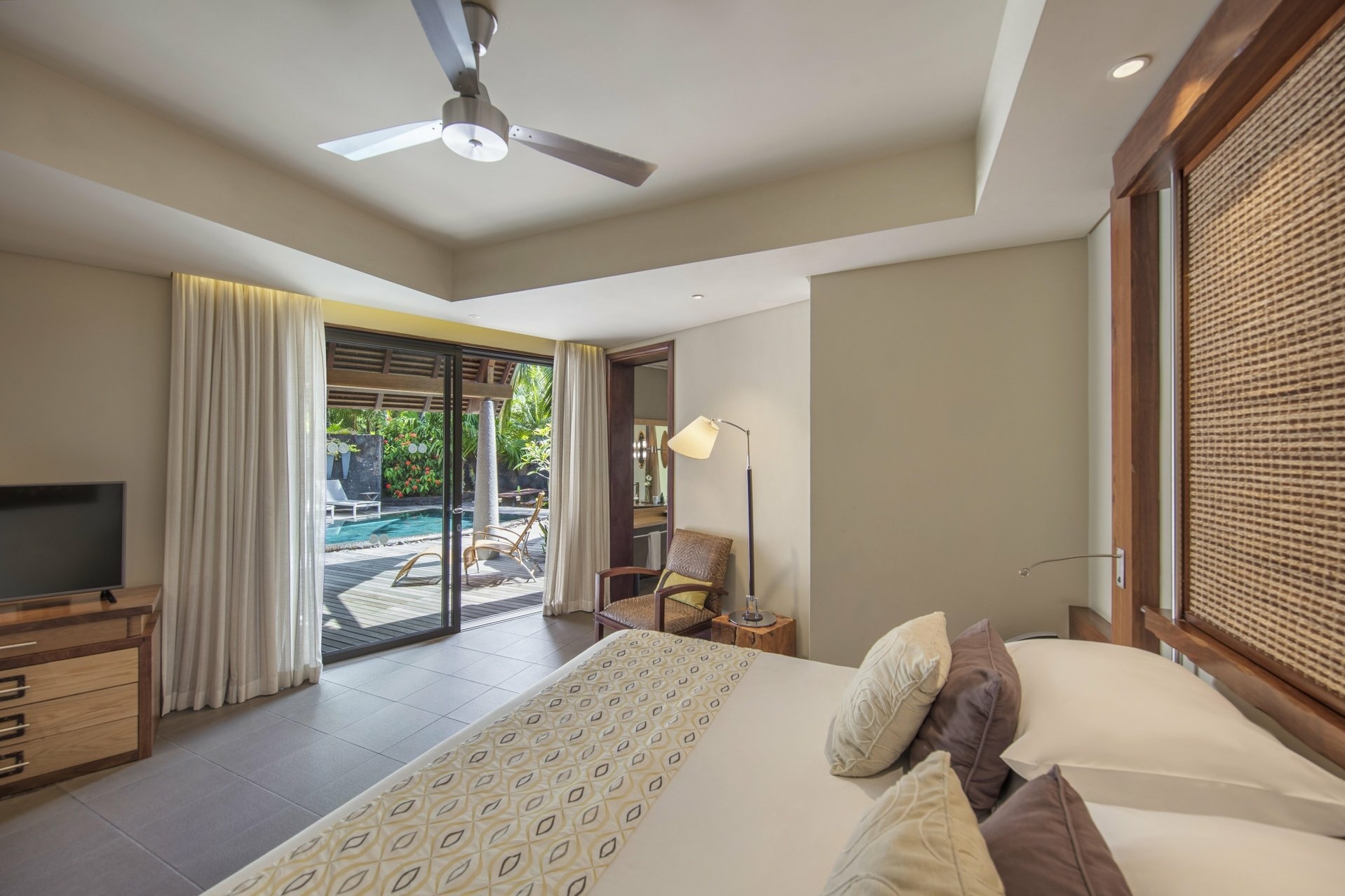 Doppelzimmer mit eigenem Pool Beachcomber Trou aux Biches