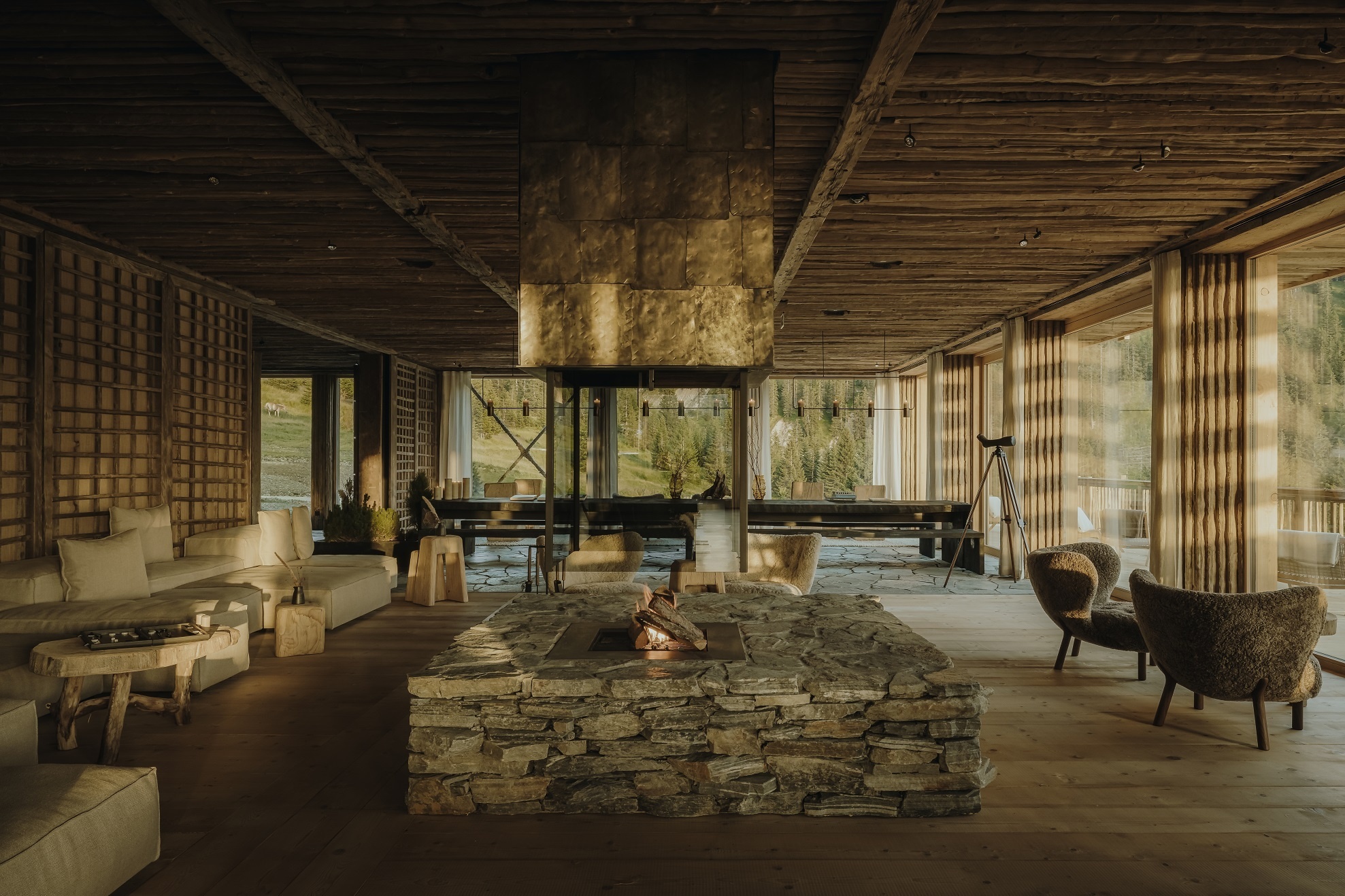 Eriro Alpine Hideaway Lobby Fernglas