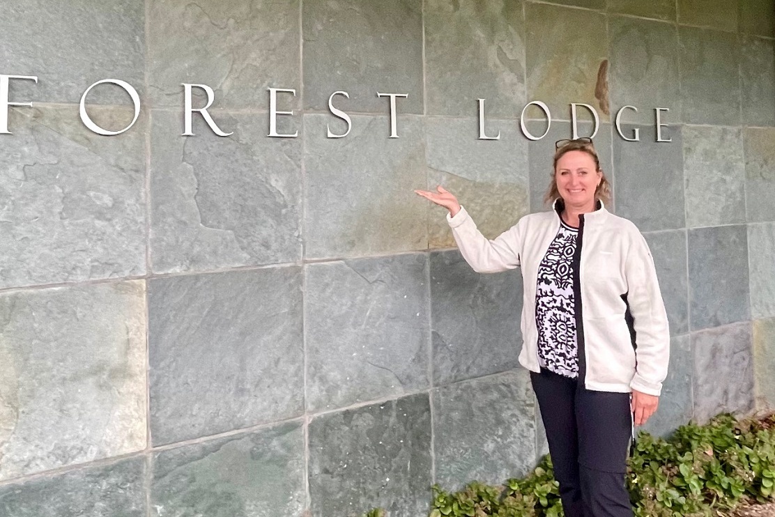 Gaby Jordan zu Besuch in der Forestis Lodge