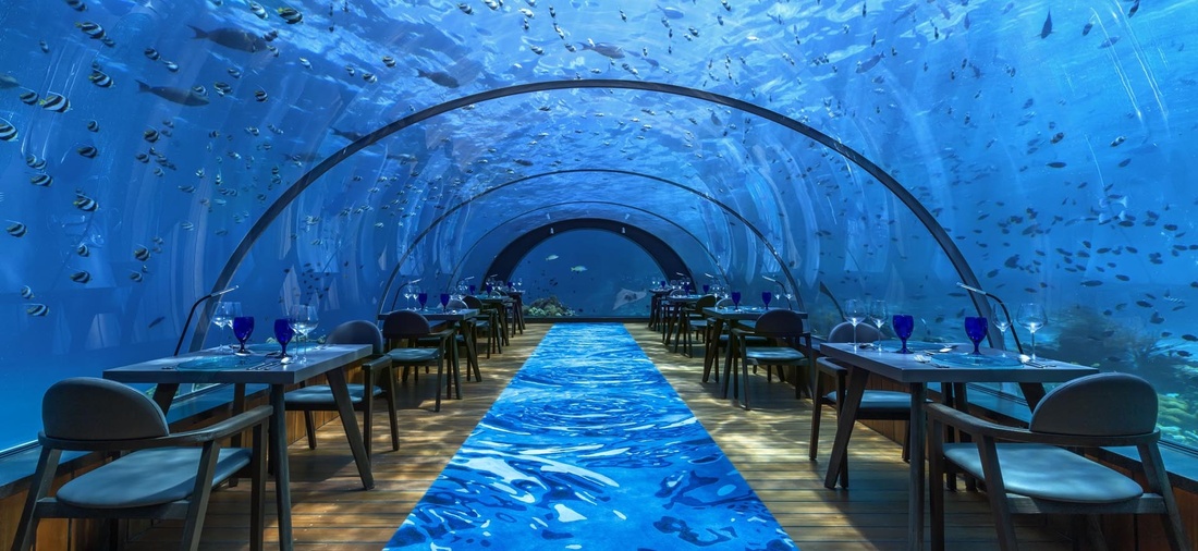 Ein Unterwasserrestaurant.