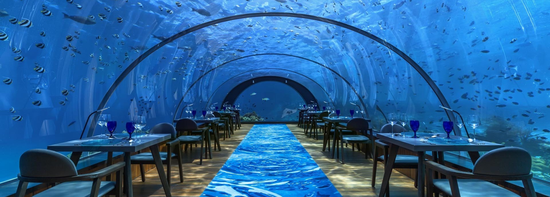 Ein Unterwasserrestaurant.