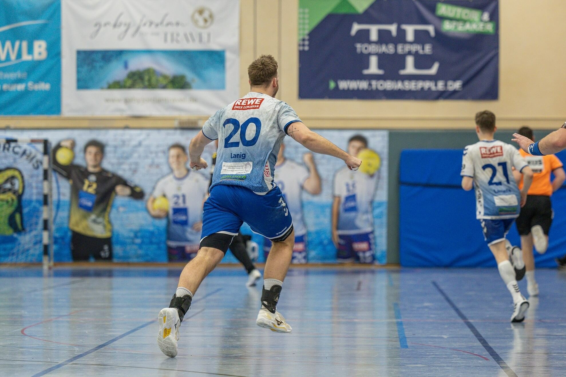Handballspieler im Spiel.