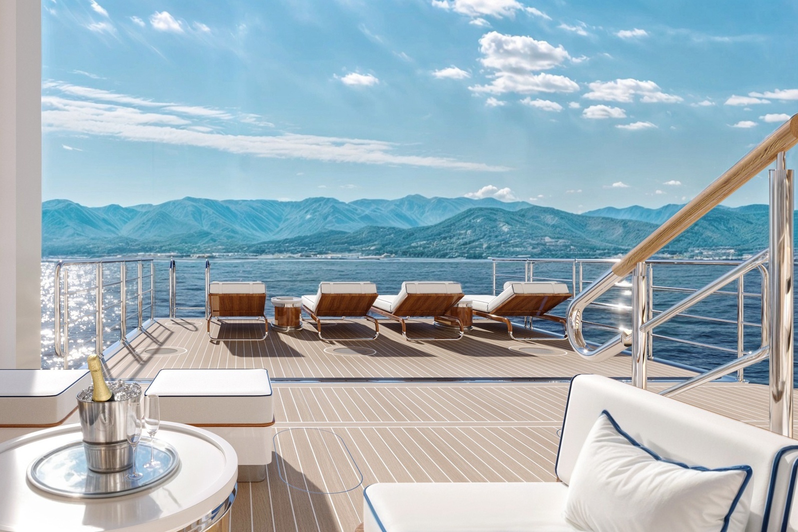 Marina Deck an Bord der Four Seasons Yachts