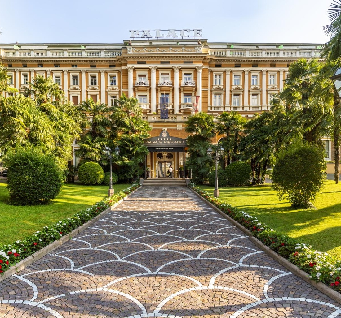 Blick auf das Hotel 'Palace Merano'.
