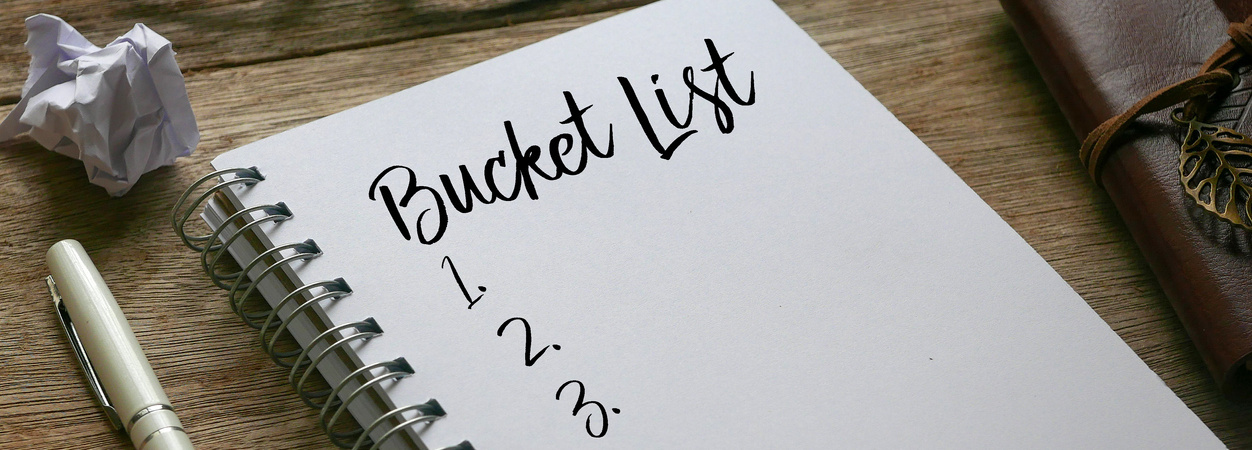 Ein Block mit einer Bucket List.