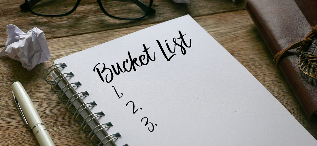 Ein Block mit einer Bucket List.