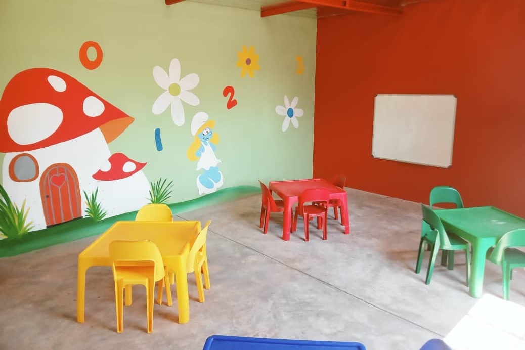 Innenansicht Fly & Help Kindergarten und Vorschule in Namibia